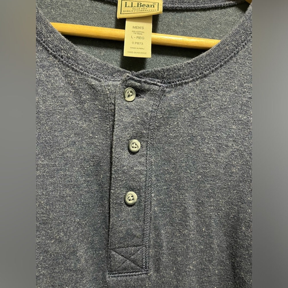 L.L Bean Mens Blue Henley Long Sleeve Cotton And Wool Blend Size Large - Picture 2 of 6
